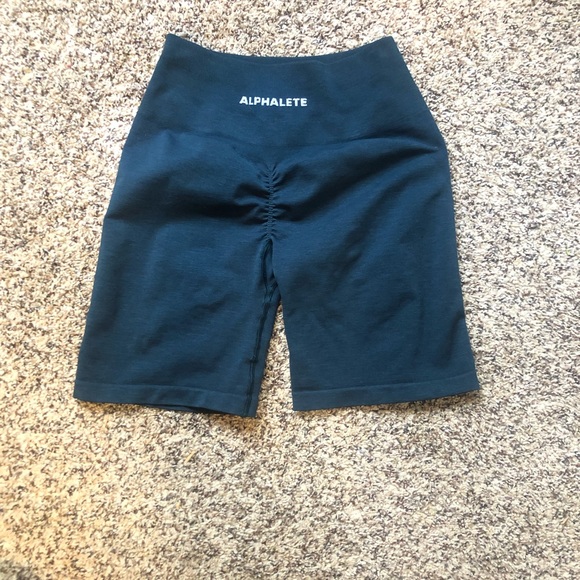 Alphalete Amplify Biker shorts - Picture 5 of 6